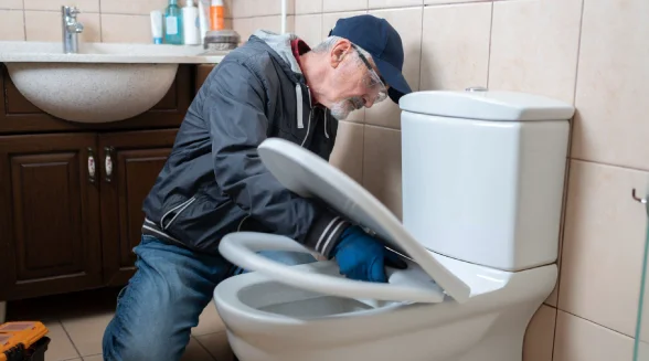 Emergency toilet leak and overflow repair